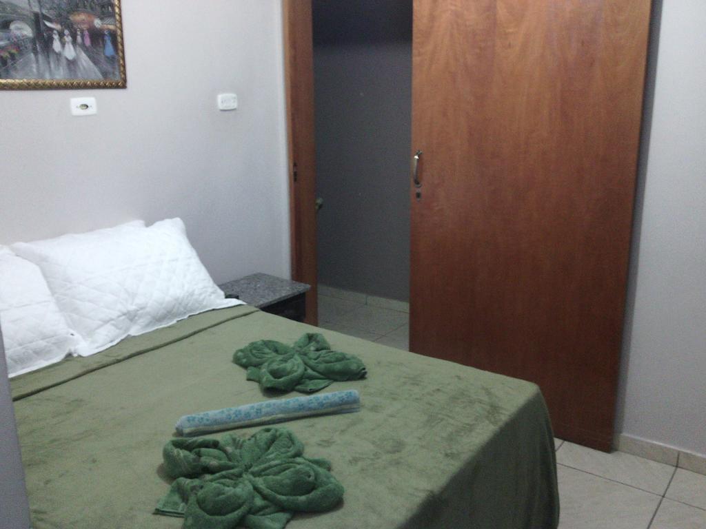 Lima Hospedagem Caseira Olímpia Δωμάτιο φωτογραφία